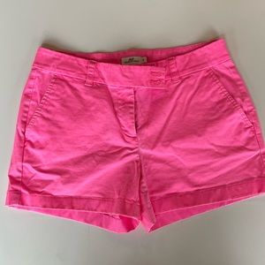 Vineyard Vine bright pink short